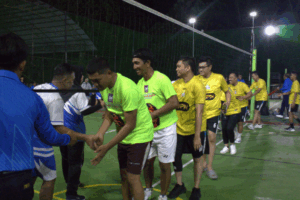 tawa-dan-semangat-warnai-laga-voli-persahabatan