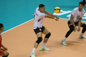 tegangan-voli-saat-menerima-servis-cepat-dari-lawan