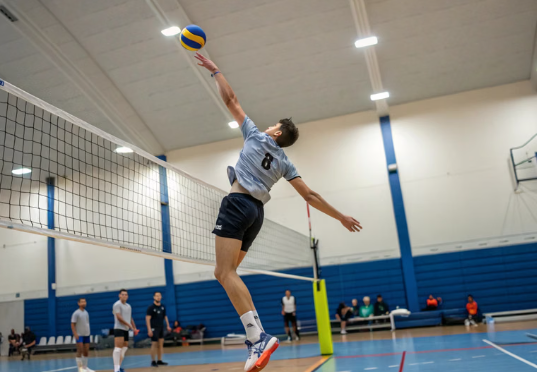 latihan-servis-voli-akurat-untuk-tekan-tim-lawan