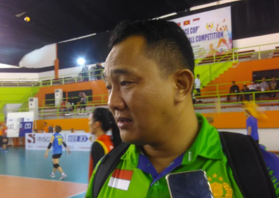 cerita-pelatih-voli-di-balik-sukses-tim-kampus-nasional