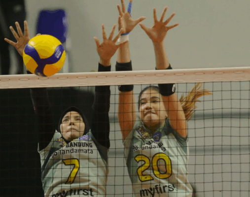 strategi-voli-menahan-serangan-cepat-di-dekat-net