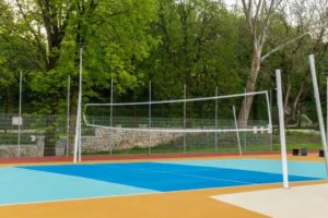 Jenis Permukaan Lapangan Voli dan Pengaruhnya