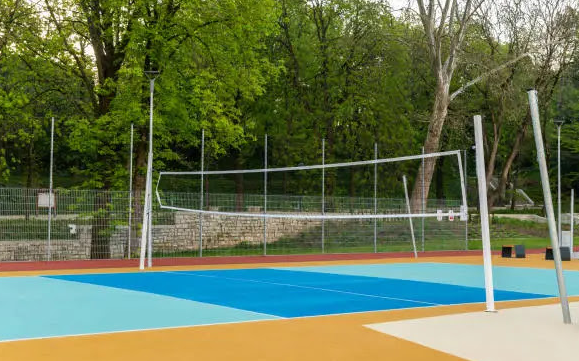 Jenis Permukaan Lapangan Voli dan Pengaruhnya